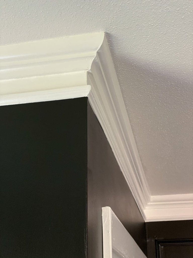 crown molding wall molding