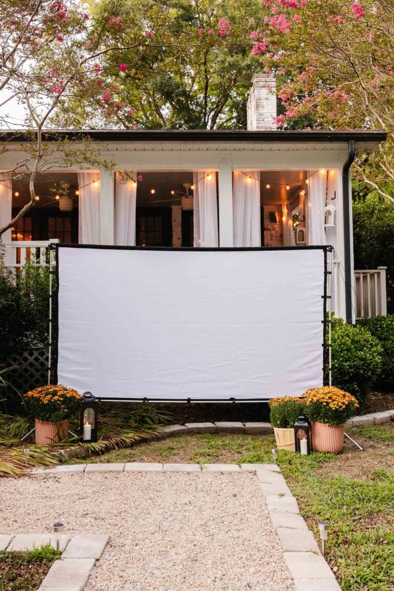 How to Set Up a Backyard Movie Night on a Budget
