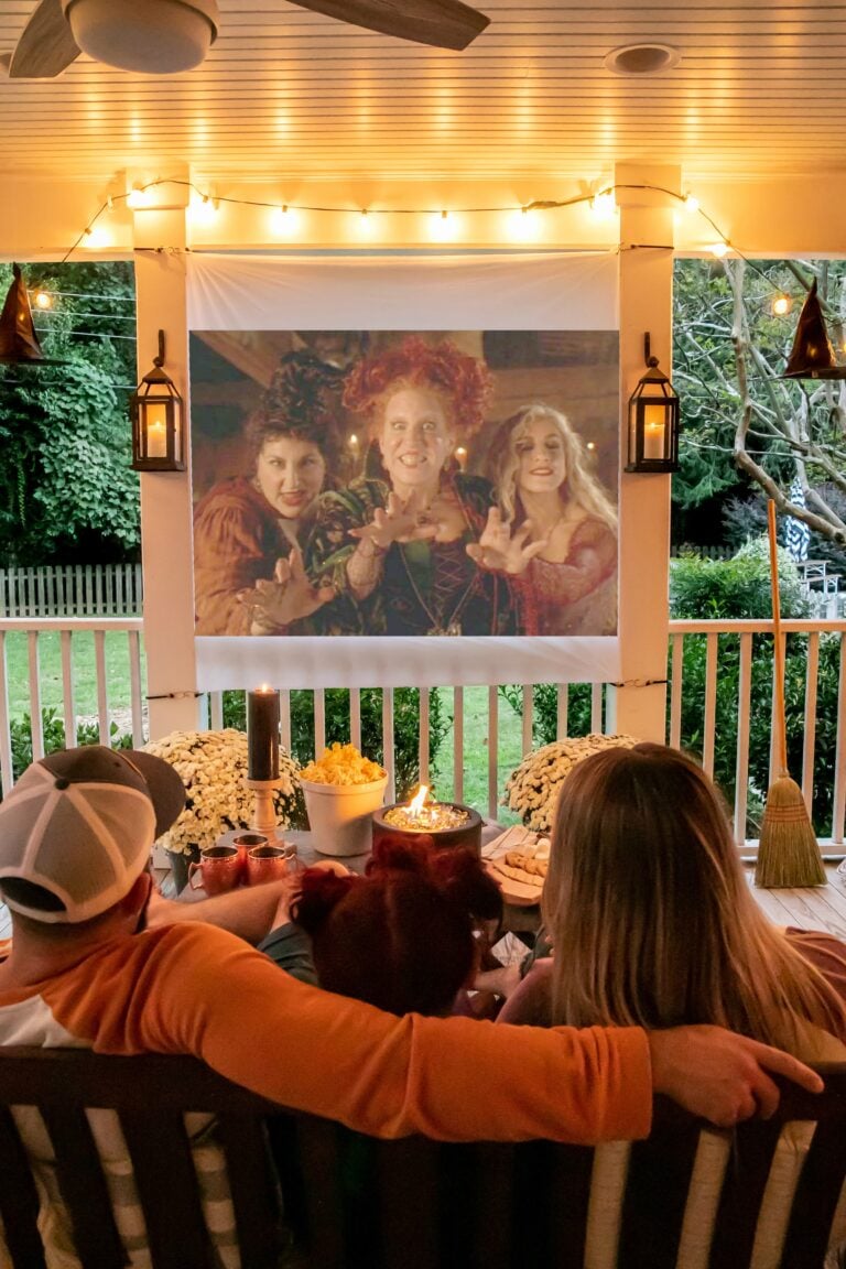 100 Best Outdoor Movies to Watch for a Backyard Movie Night